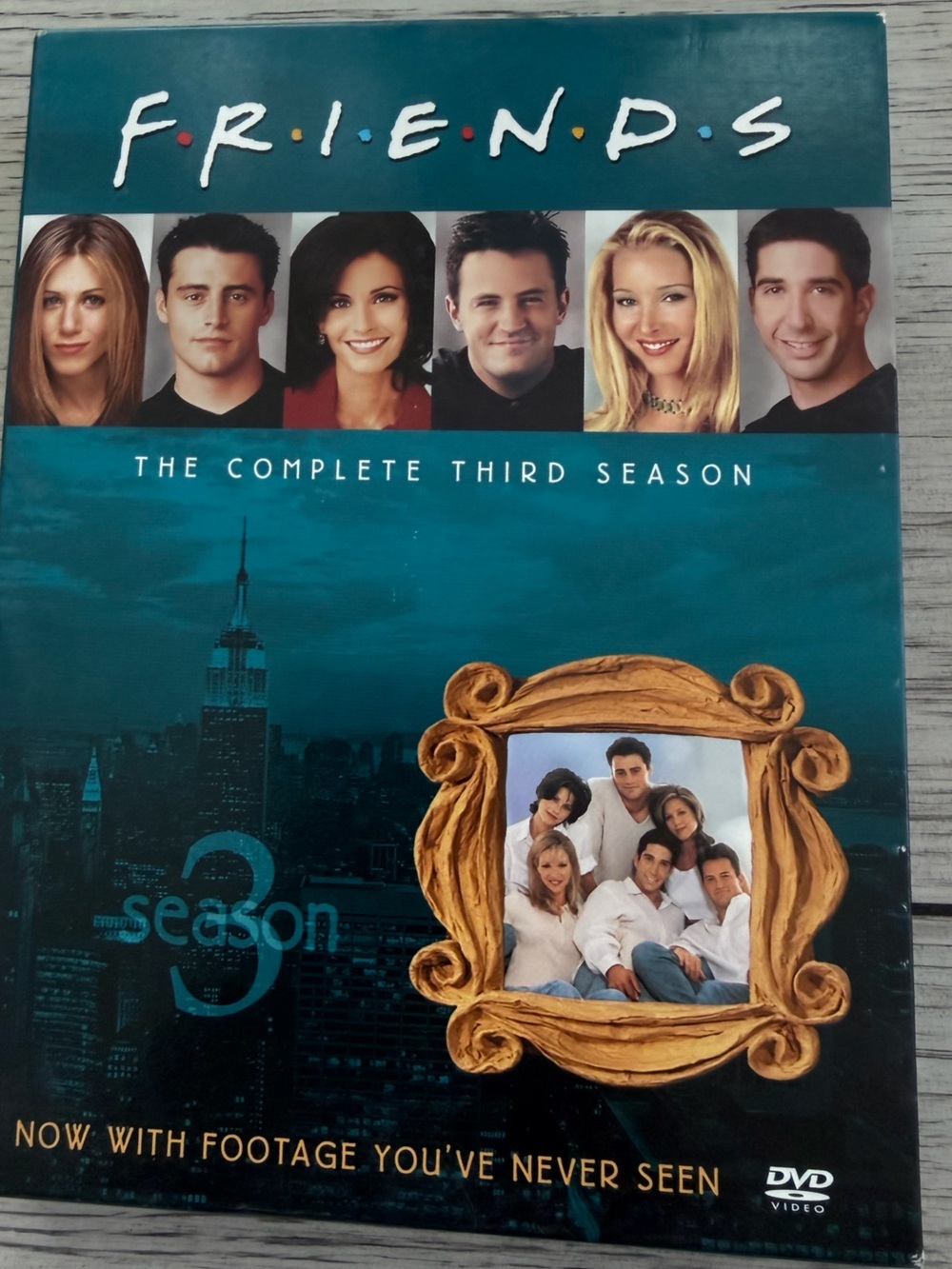 Friends The Complete Third Season DVD box set. Warner Bros.